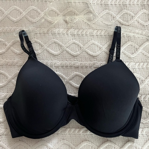 New! DKNY Women's Black Bra size 36C adjustable with some padding - Picture 6 of 10